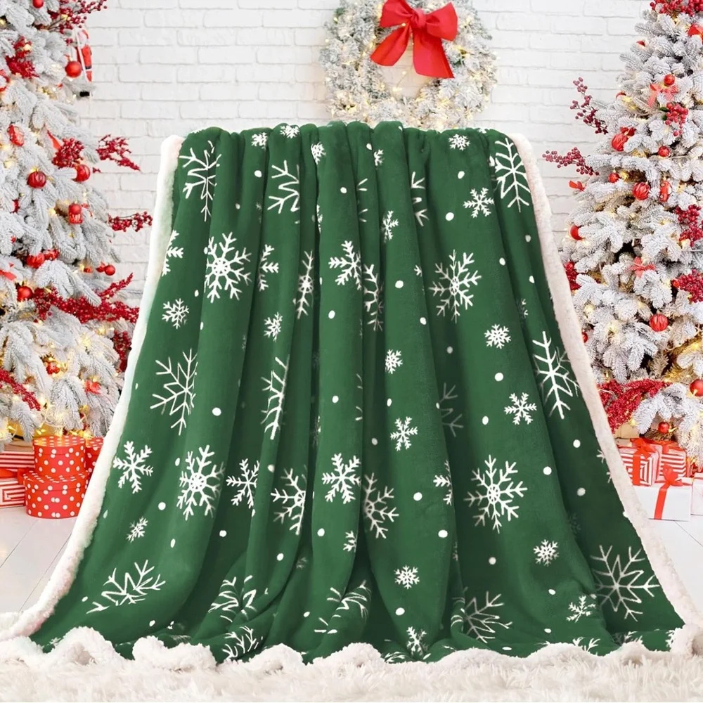 Festive Green Snowflake Throw Blanket